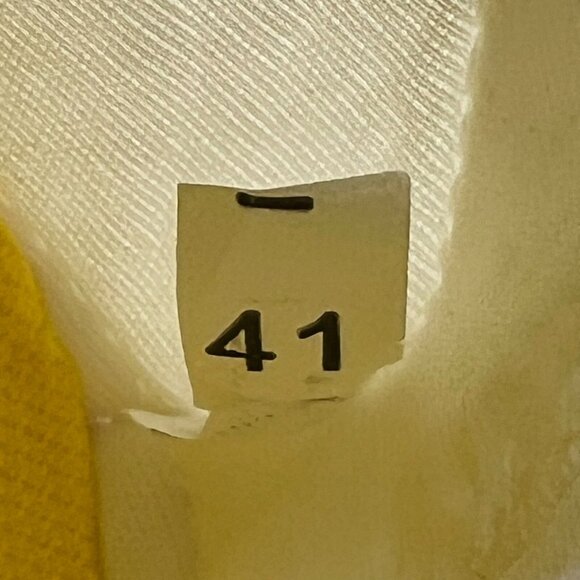 Womens Beige Quick-Dry Aqua Socks Rubber Barefoot Slip On Size 9.5 Water Shoes - Picture 9 of 9